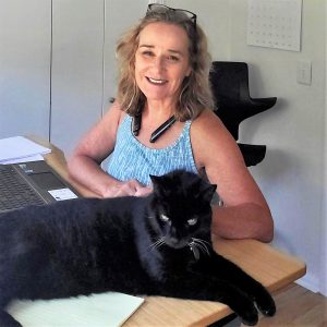 Shawn Henriksen and her cat